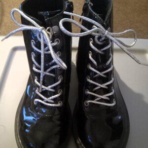 Girl's Black Patent Side Zip Combat Boots W/ Silver Laces - Size 2 Kids